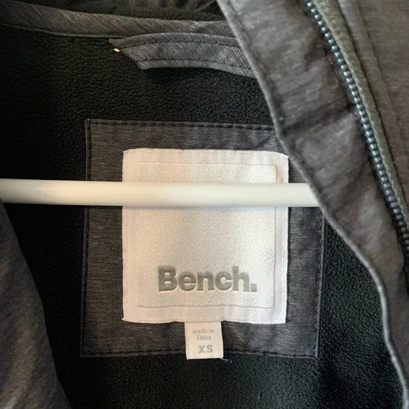 Bench Jacket - Picture 3 of 6